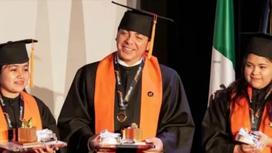 Cristian Castro Se Gradúa: El Cantante Termina La Prepa Cristian Castro Se Gradua