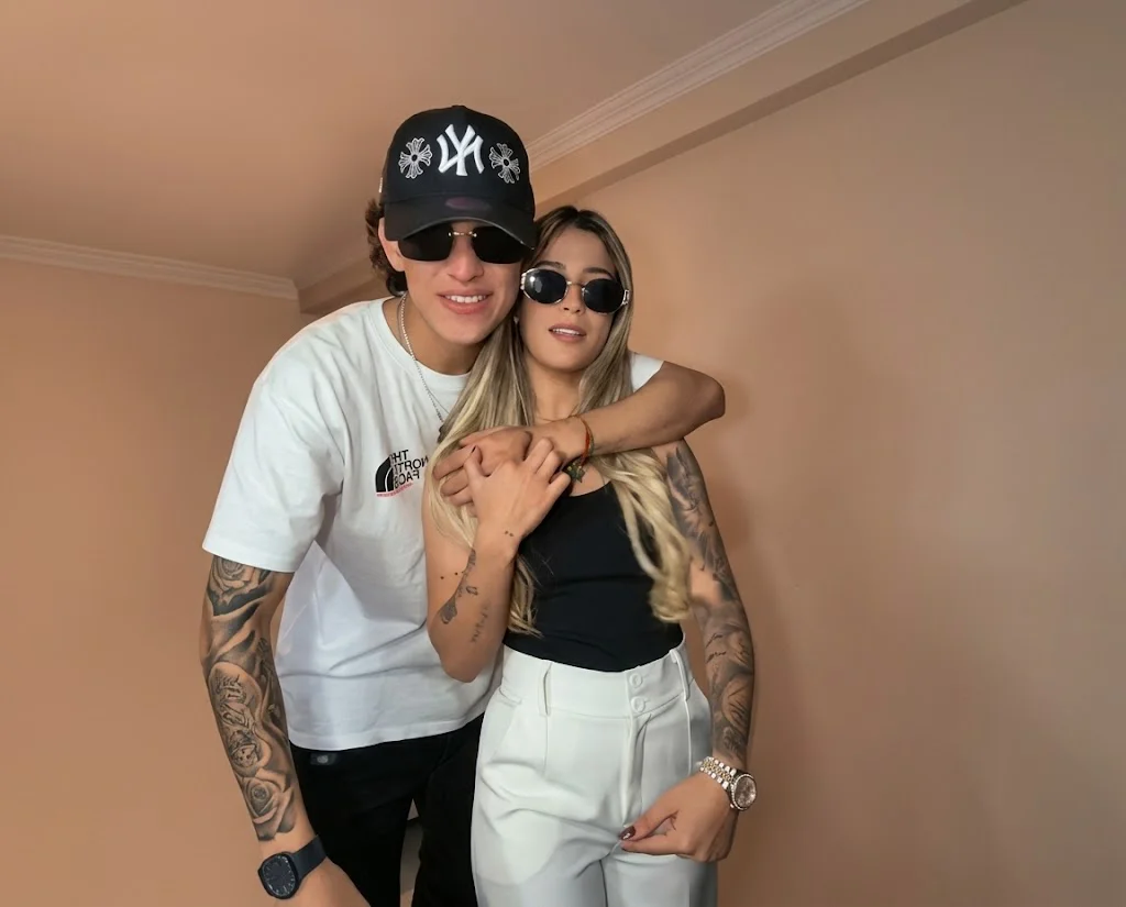 Hazel y Tatiana Marzet: Su Primer Live Juntos en TikTok Hazel y Tatiana Marzet Su Primer Live Juntos en TikTok