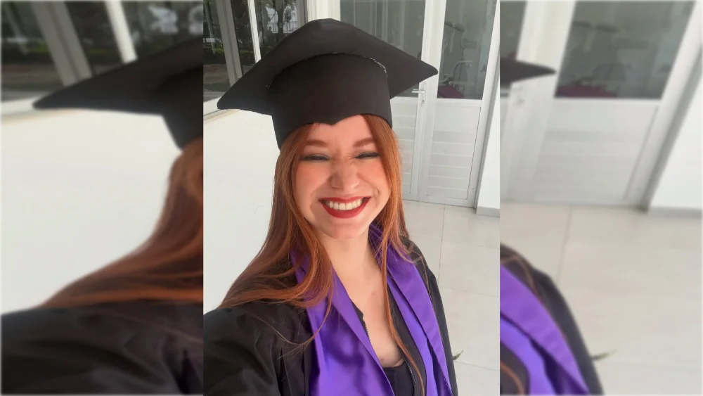 Mariana Massiel de Histeria se gradúa como Ingeniera de Sonido Mariana Massiel de Histeria se gradua como Ingeniera de Sonido